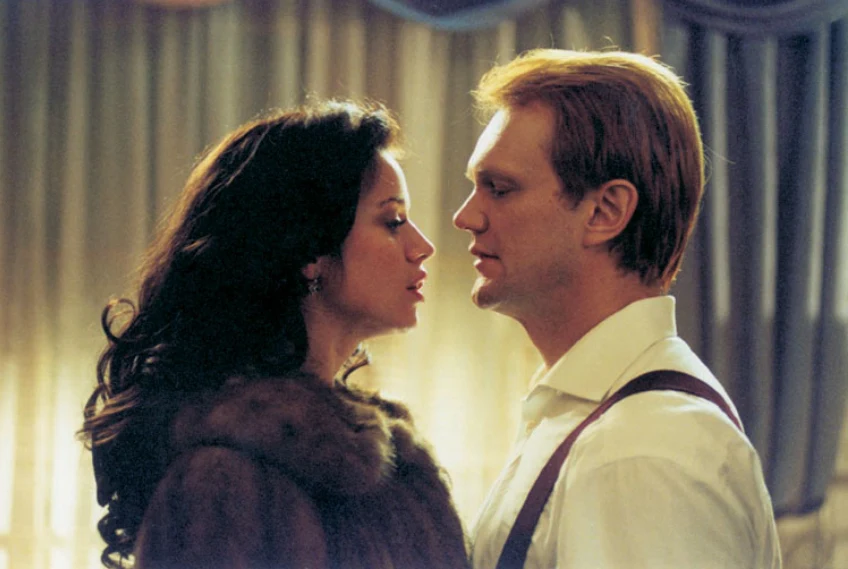 Anna Przybylska i Cezary Pazura w filmie "Kariera Nikosia Dyzmy"