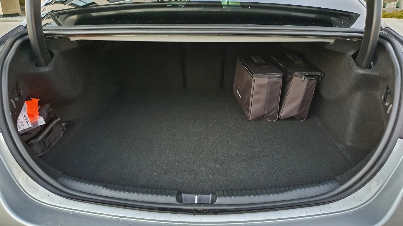 Mercedes C 300 e
