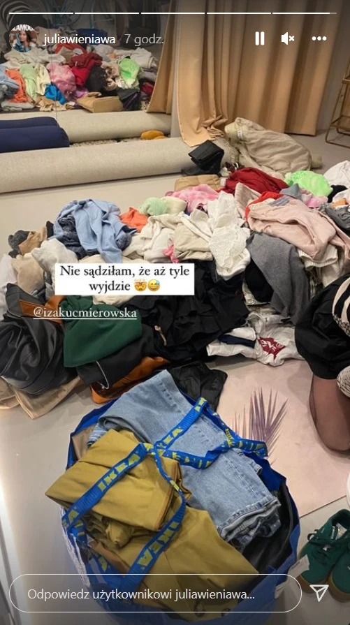 Julia Wieniawa odda ubrania na zbiórkę dla Ukrainy / Instagram @juliawieniawa