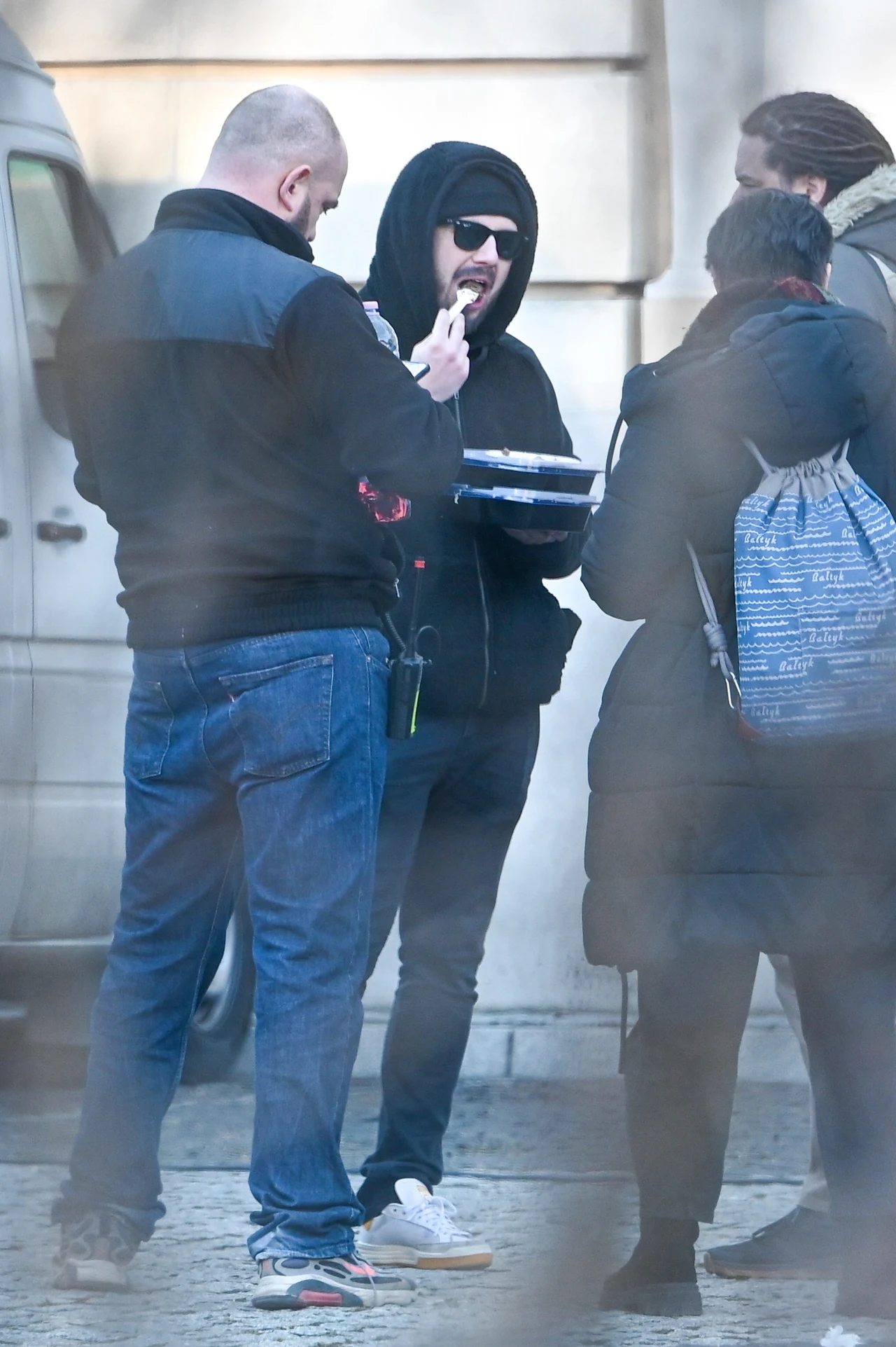 Antek Królikowski na planie "Porady na zdrady" Antek Królikowski na planie "Porady na zdrady"