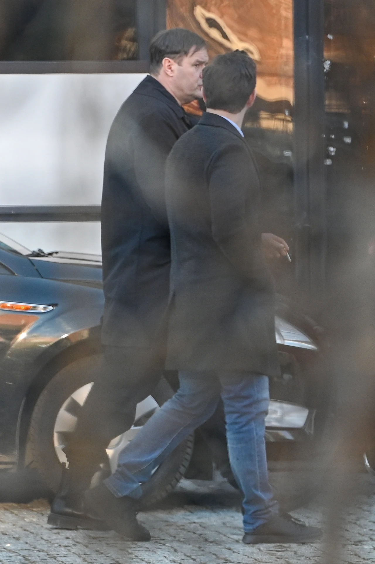 Antek Królikowski na planie "Porady na zdrady" z Tomaszem Karolakiem Antek Królikowski na planie "Porady na zdrady" z Tomaszem Karolakiem