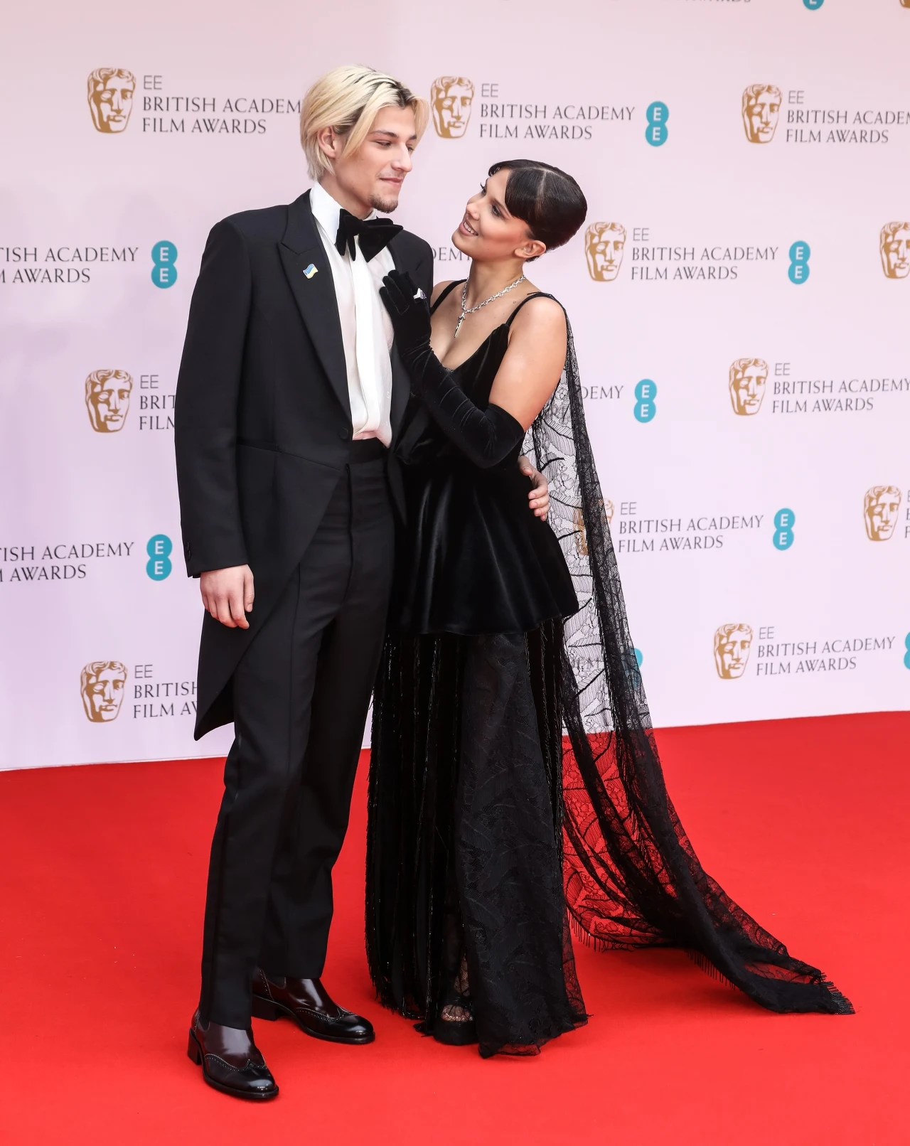 Millie Bobby Brown i Jake Bongiovi Millie Bobby Brown i Jake Bongiovi