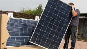 Czy fotowoltaika pomoże w procesie niezależniania się od surowców energetycznych z Rosji? Zdj. ilustracyjne