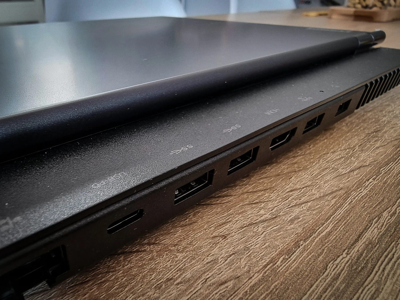 Lenovo Legion 5 (15ACH6H)