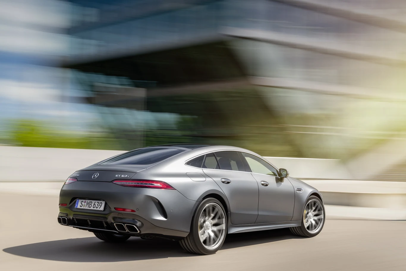 Mercedes-AMG GT 63 4-drzwiowe coupe 2022
