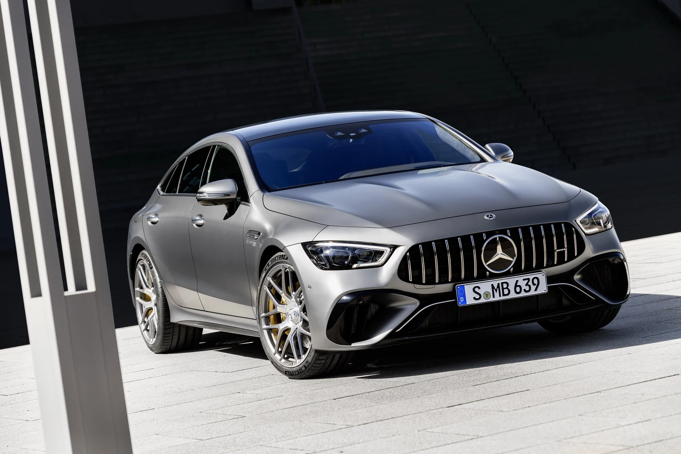 Mercedes-AMG GT 63 4-drzwiowe coupe 2022