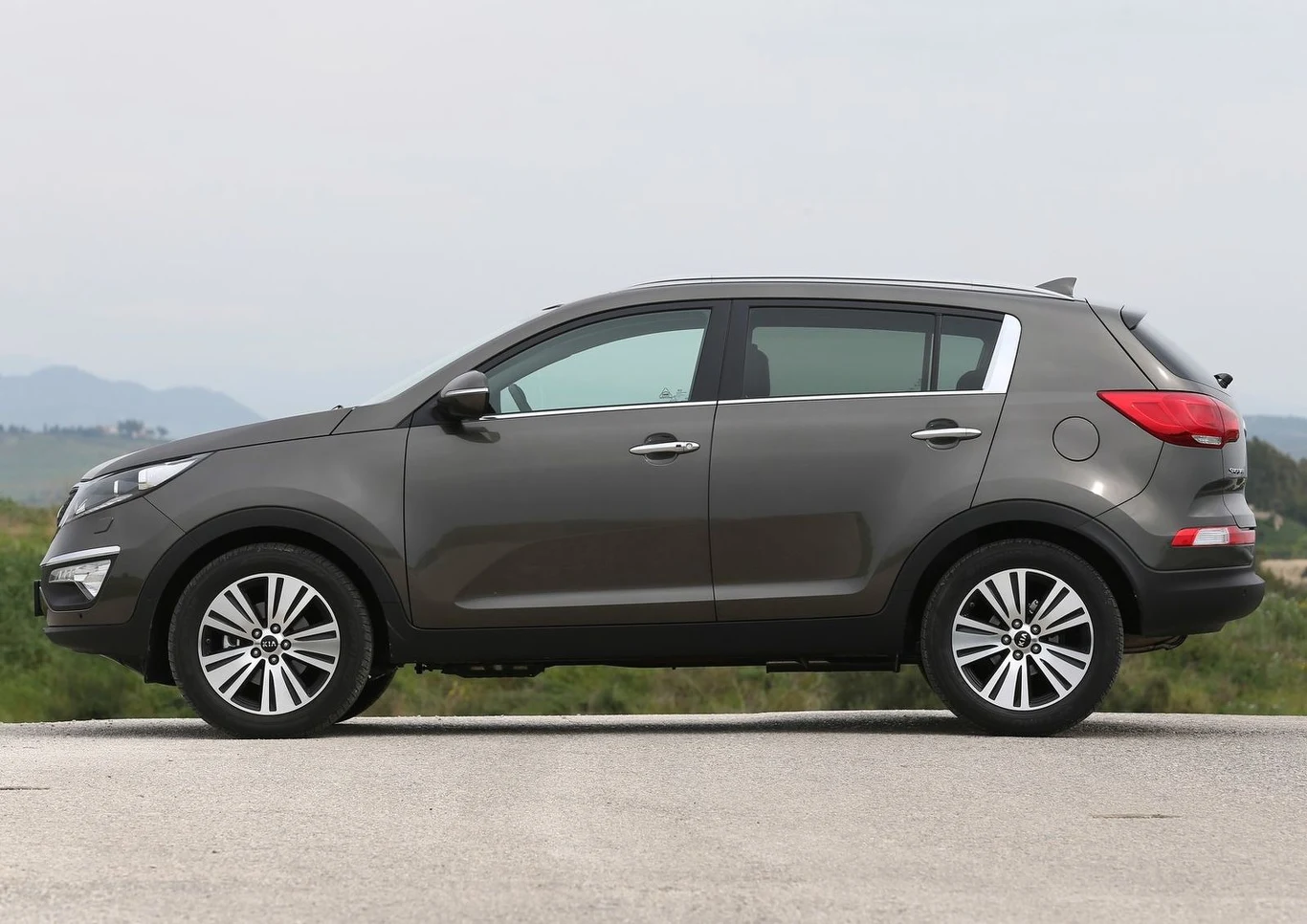 Kia Sportage cieszy się ogromnym powodzeniem wśród kupujących używane suvy Kia Sportage cieszy się ogromnym powodzeniem wśród kupujących używane suvy