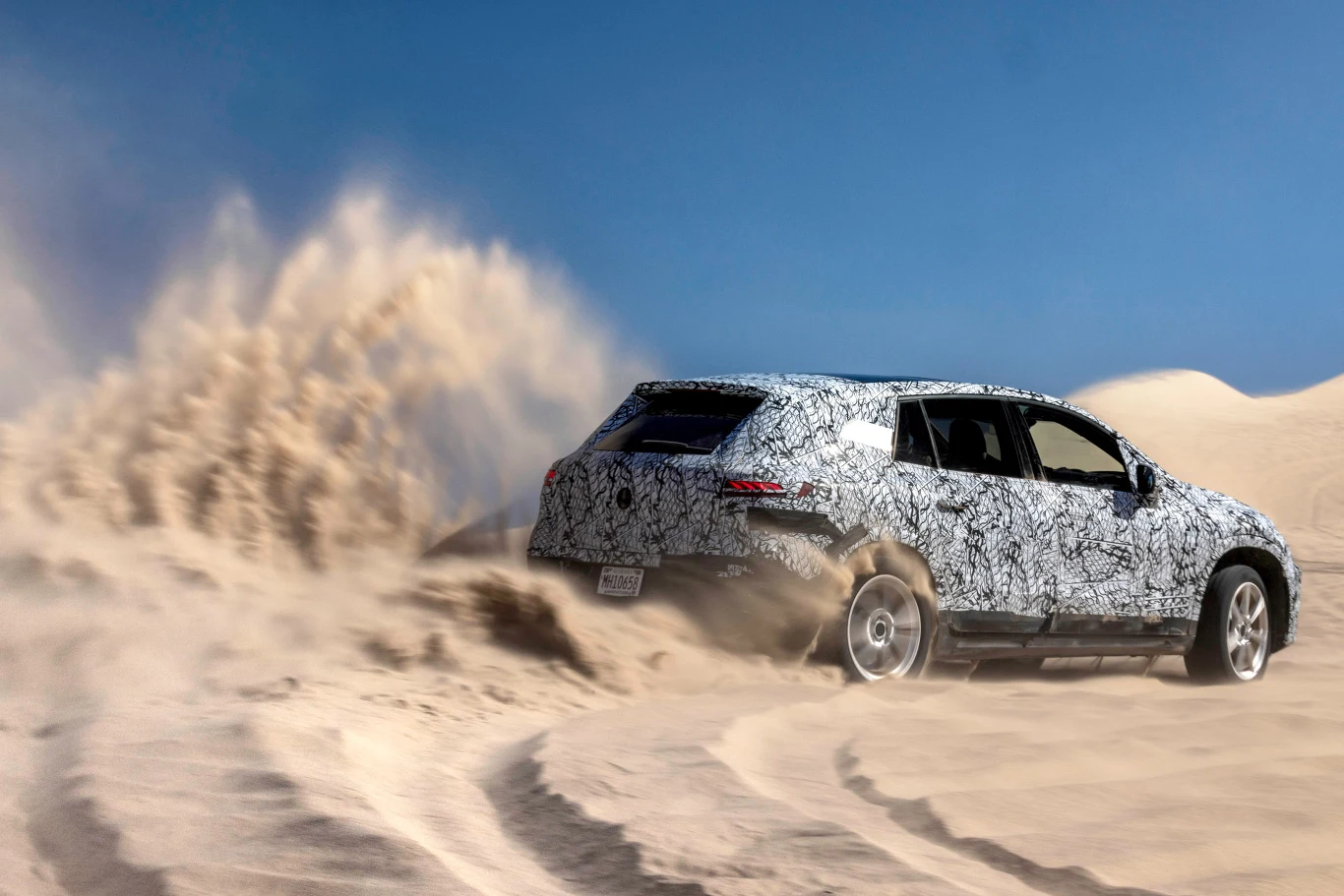 Mercedes EQS SUV