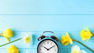 Zmiana czasu z zimowego na letni 2023. Kiedy przestawić zegarki?