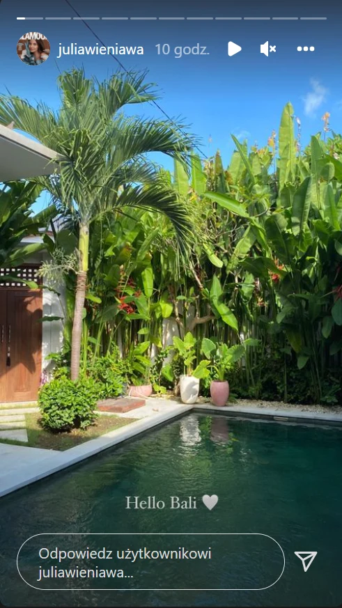 Julia Wieniawa: www.instagram.com/juliawieniawa/ Julia Wieniawa: www.instagram.com/juliawieniawa/