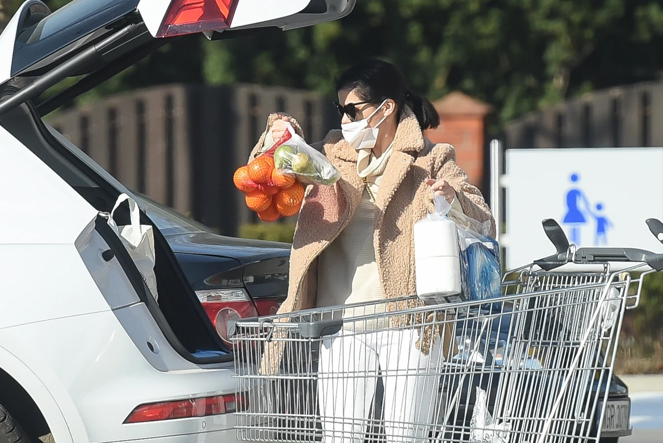 Kasia Cichopek kupiła sobie zapas owoców