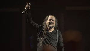 Jonathan Davis jest wokalistą grupy Korn