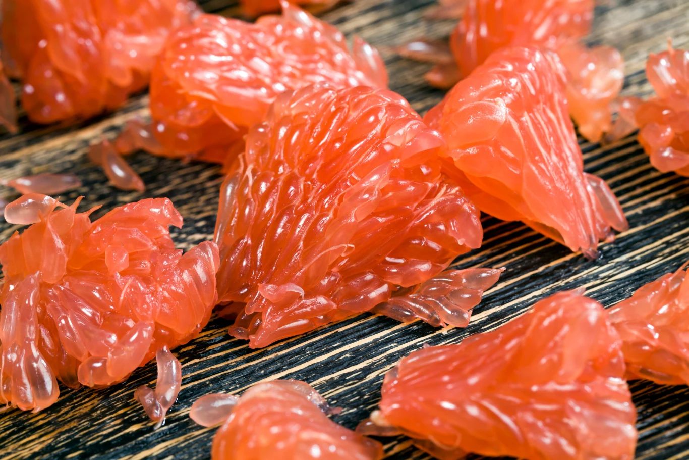 Grepfruty jedz z umiarem, zwłaszcza jeśli borykasz się z chorobami wątroby