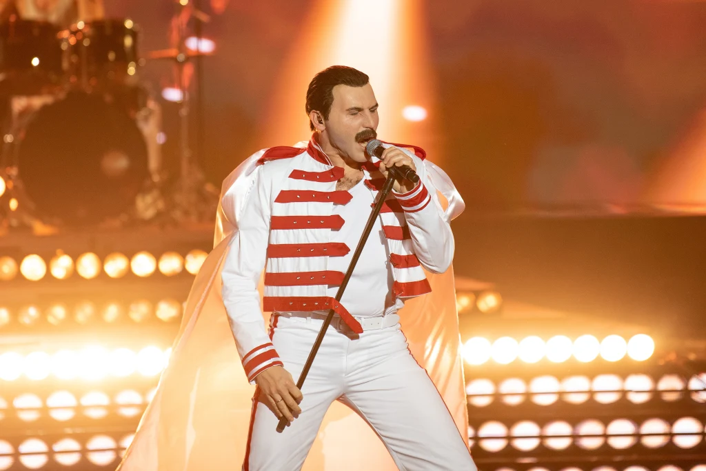 Andrzej Kozłowski jako Freddie Mercury Andrzej Kozłowski jako Freddie Mercury