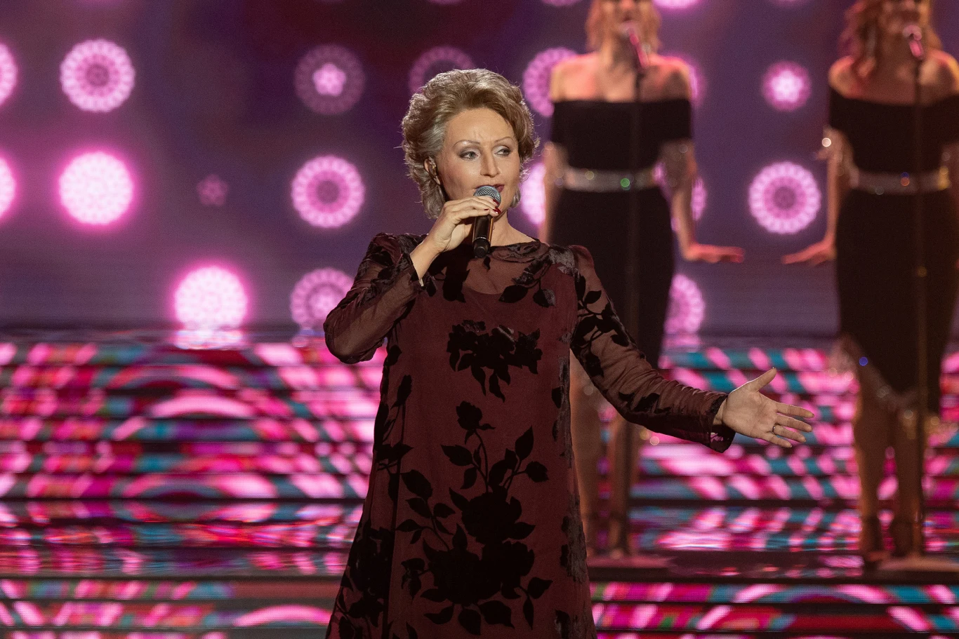 Ania Rusowicz jako Irena Santor