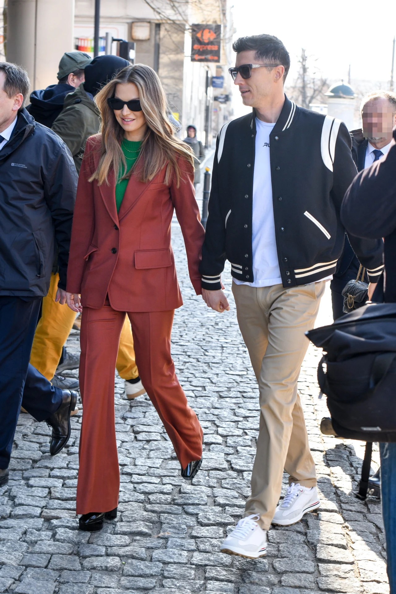 Anna Lewandowska i Robert Lewandowski w obstawie ochroniarzy przybyli do "Dzień dobry TVN"