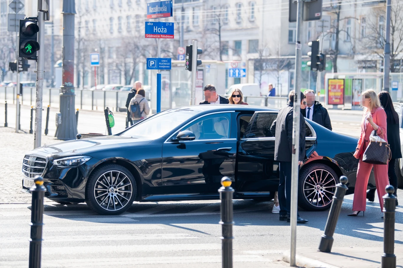 Anna Lewandowska i Robert Lewandowski w obstawie ochroniarzy przybyli do "Dzień dobry TVN"