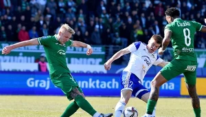 Wrócił z Korei na spontanie, strzelił gola, ale Stal tylko zremisowała