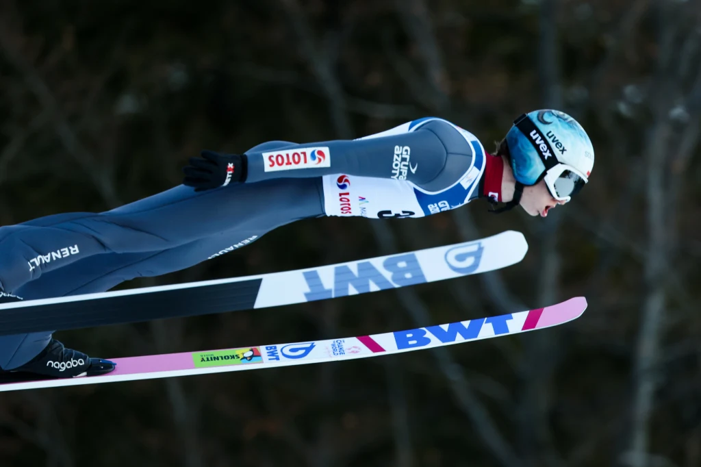 Skoki narciarskie. Na zdjęciu Aleksander Zniszczoł