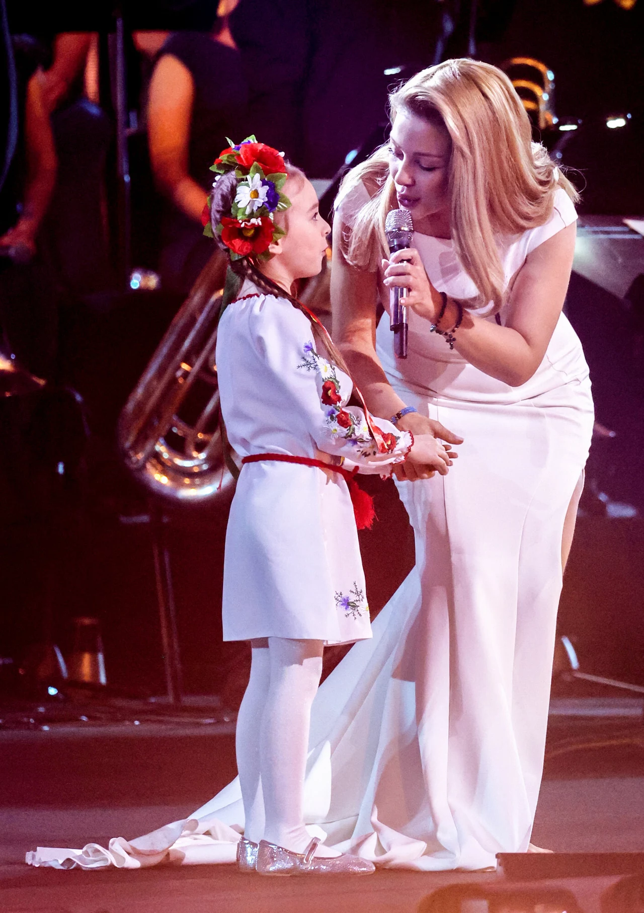 Amelia Anisowicz i Tina Karol podczas koncertu "Razem z Ukrainą" Amelia Anisowicz i Tina Karol podczas koncertu "Razem z Ukrainą"