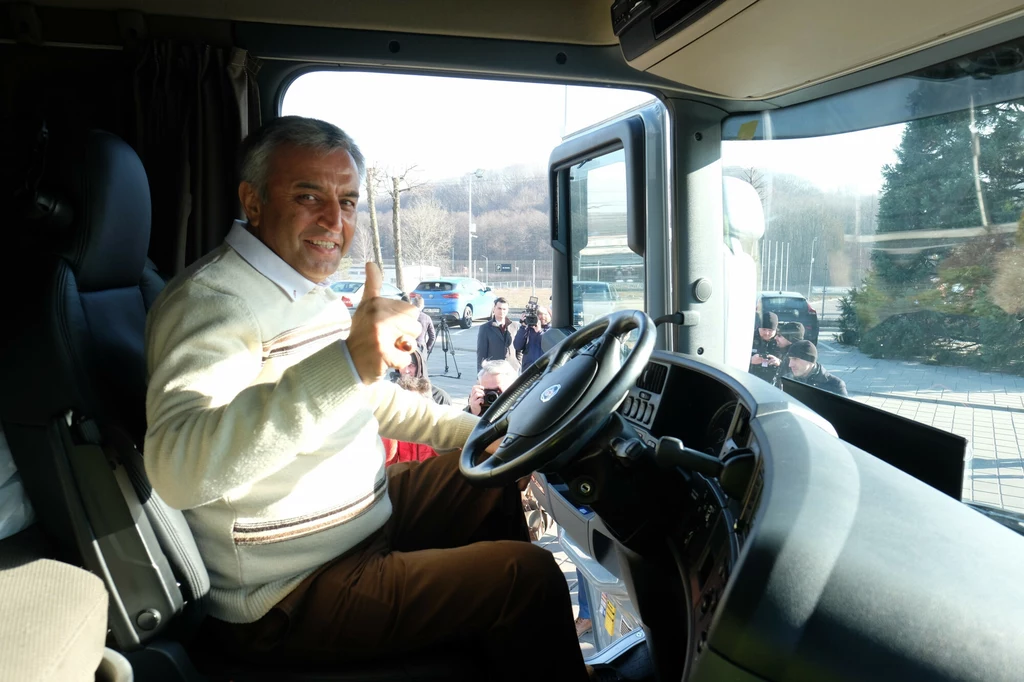 Dwa lata temu, dzięki polskiej pomocy, Fardin Kazemi nową ciężarówką wrócił do Iranu. Teraz sam chce pomóc. Pojedzie z transportem do ogarniętej wojną Ukrainy.