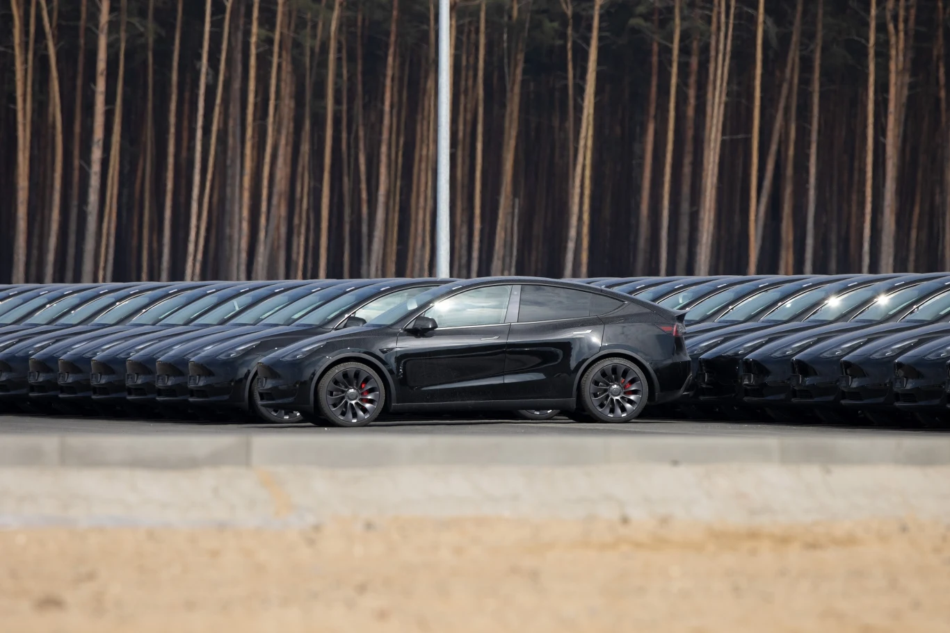 Tesle Model Y wyprodukowane w Gruenheide 