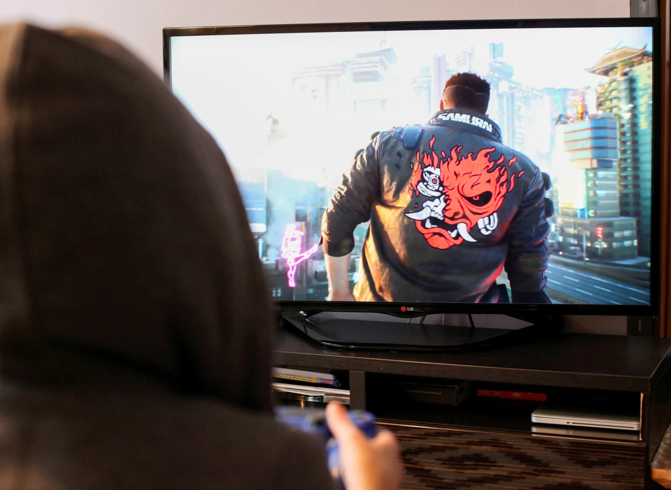 PlayStation Plus to rocznie kilkadziesiąt darmowych gier na PlayStation 4 i PlayStation 5 PlayStation Plus to rocznie kilkadziesiąt darmowych gier na PlayStation 4 i PlayStation 5