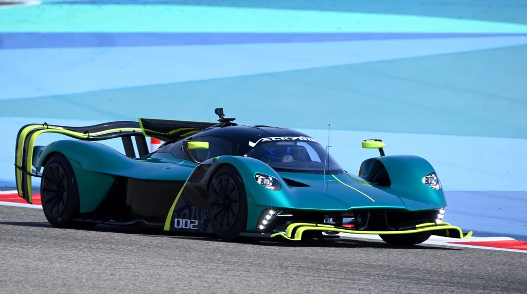 Aston Martin Valkyrie AMR Pro 