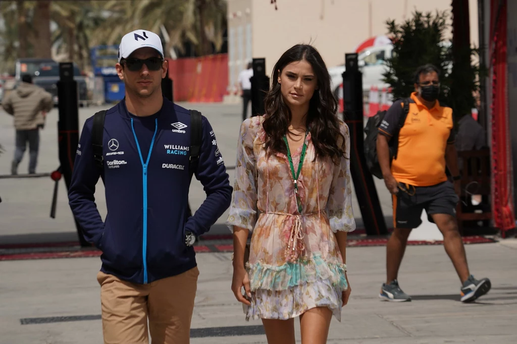 Sandra Dziwiszek i Nicholas Latifi razem na zawodach F1 w Bahrajnie
