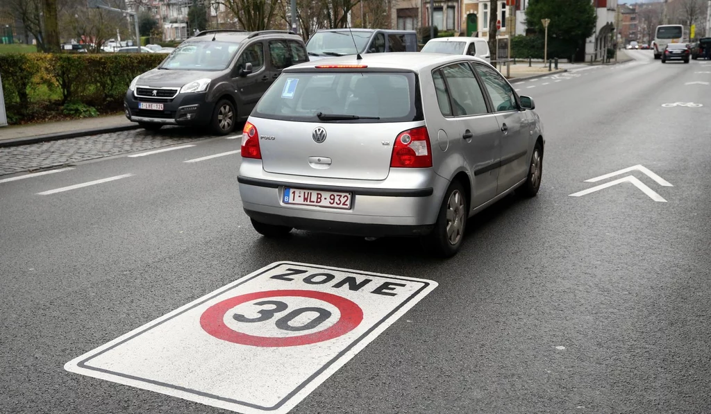 ETSC rekomenduje wprowadzenie ograniczenia do 30 km/h w obszarze zabudowanym w całej UE