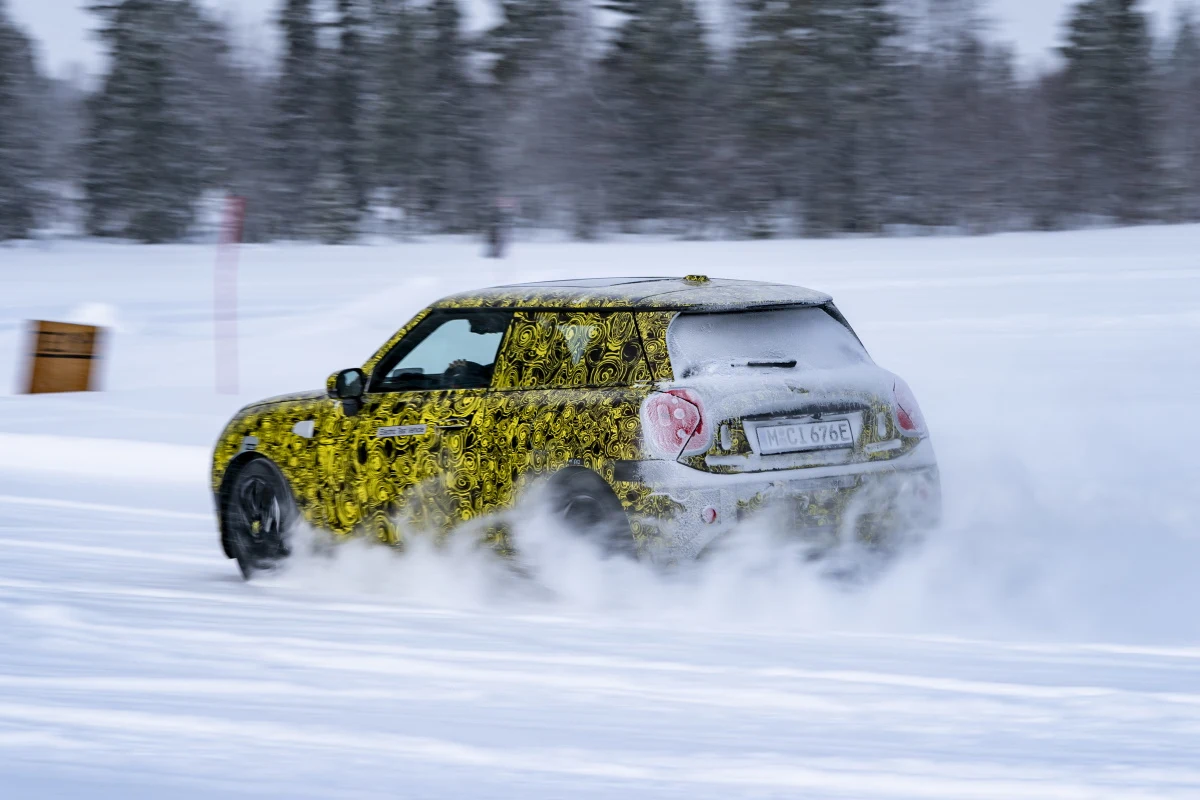 Elektryczne Mini hatchback nowej generacji