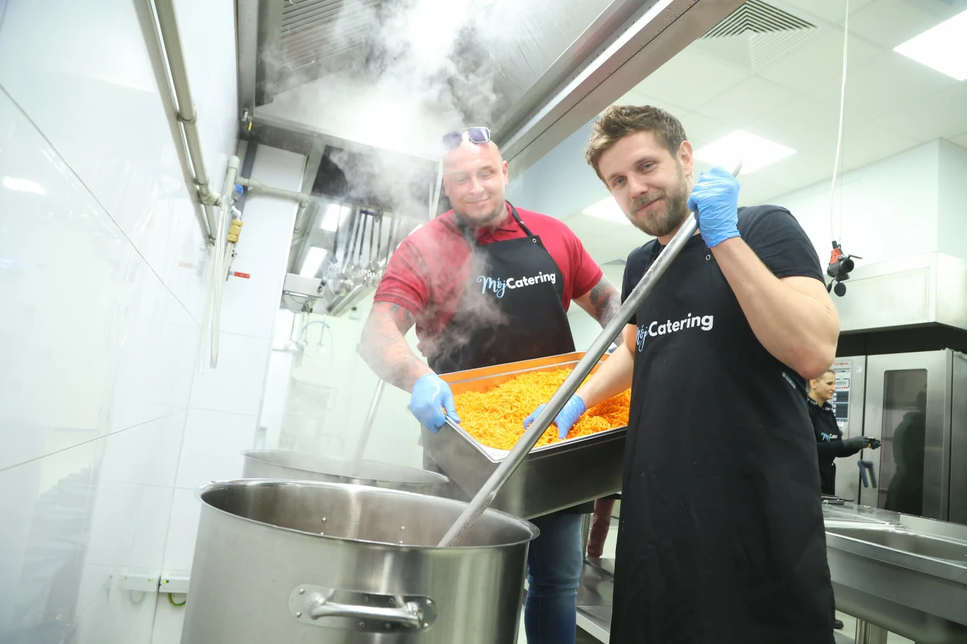 Antoni Królikowski gotował dla uchodźców z Ukrainy