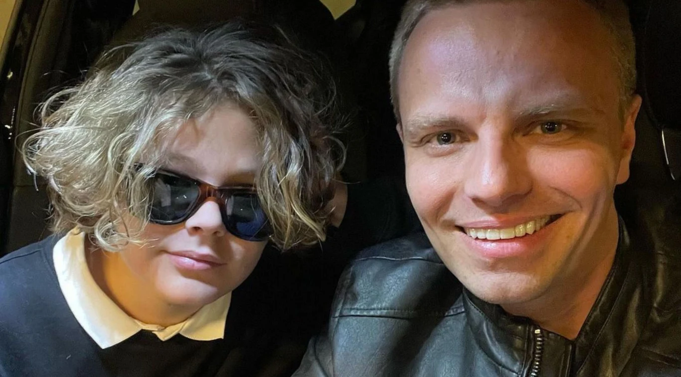 Do tej pory niewiele wiedzieliśmy na temat Adama Hakiela Do tej pory niewiele wiedzieliśmy na temat Adama Hakiela