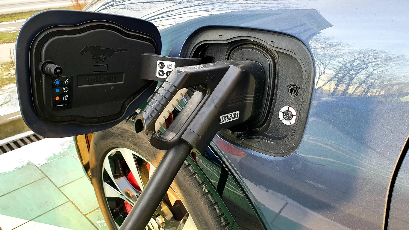 Ford Mustang Mach-E AWD