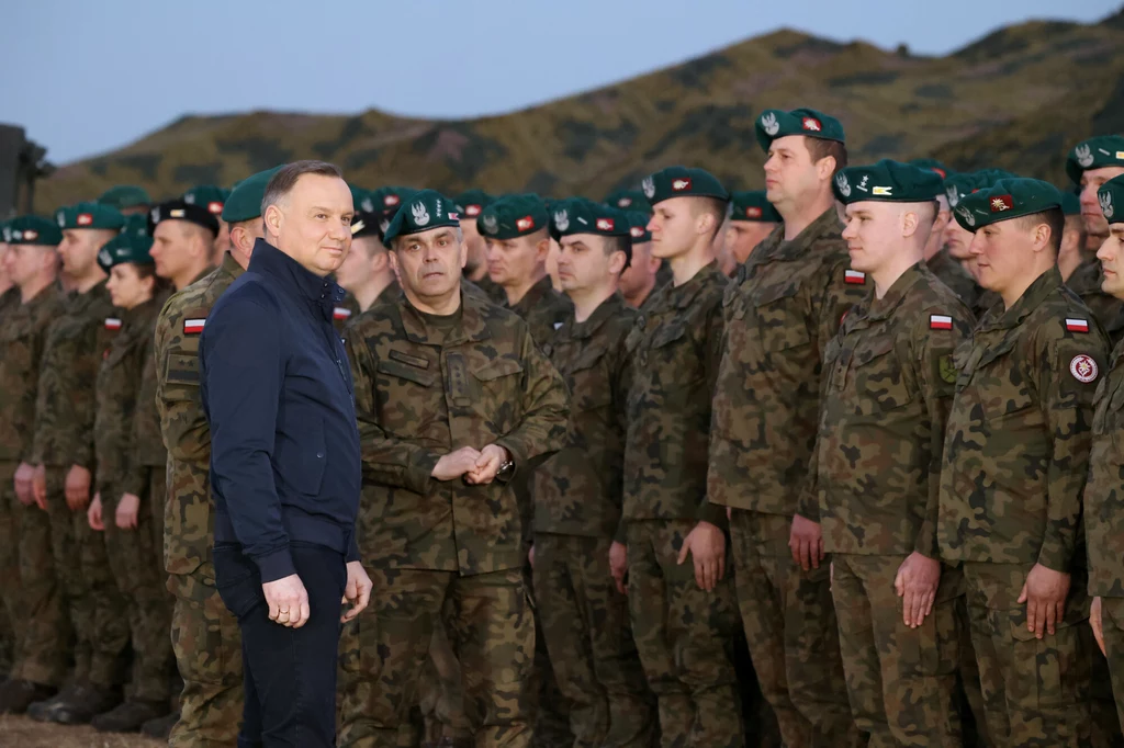 Prezydent Duda podczas spotkania z żołnierzami Prezydent Duda podczas spotkania z żołnierzami