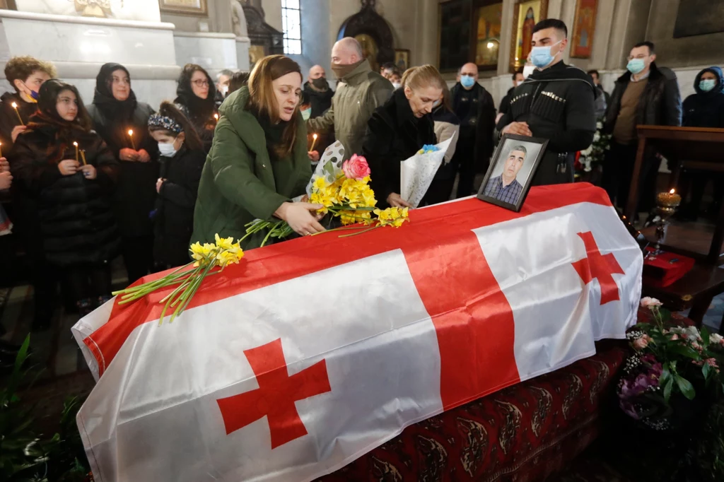 Gruzja. Pogrzeb dwóch żołnierzy, którzy zginęli w Ukrainie Gruzja. Pogrzeb dwóch żołnierzy, którzy zginęli w Ukrainie