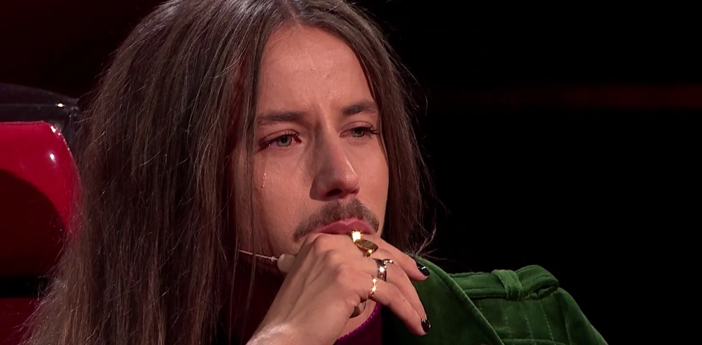 Michał Szpak podczas ósmego sezonu "The Voice of Poland" Michał Szpak podczas ósmego sezonu "The Voice of Poland"