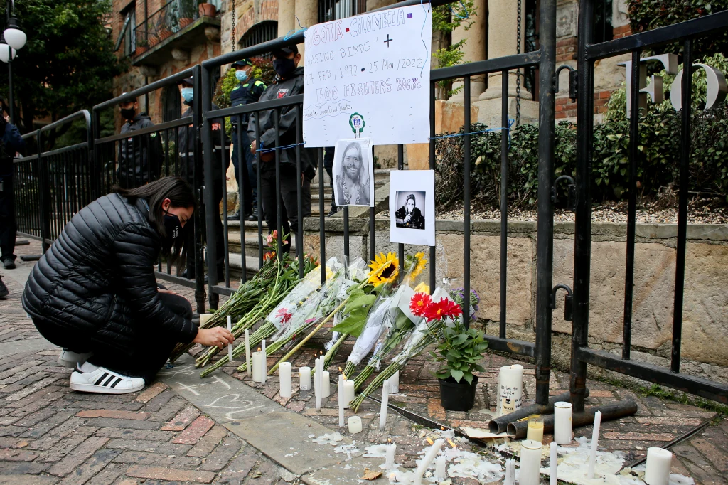 fani pod hotelem artysty fani pod hotelem artysty