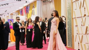 Oscary 2022: Lily James skradła show