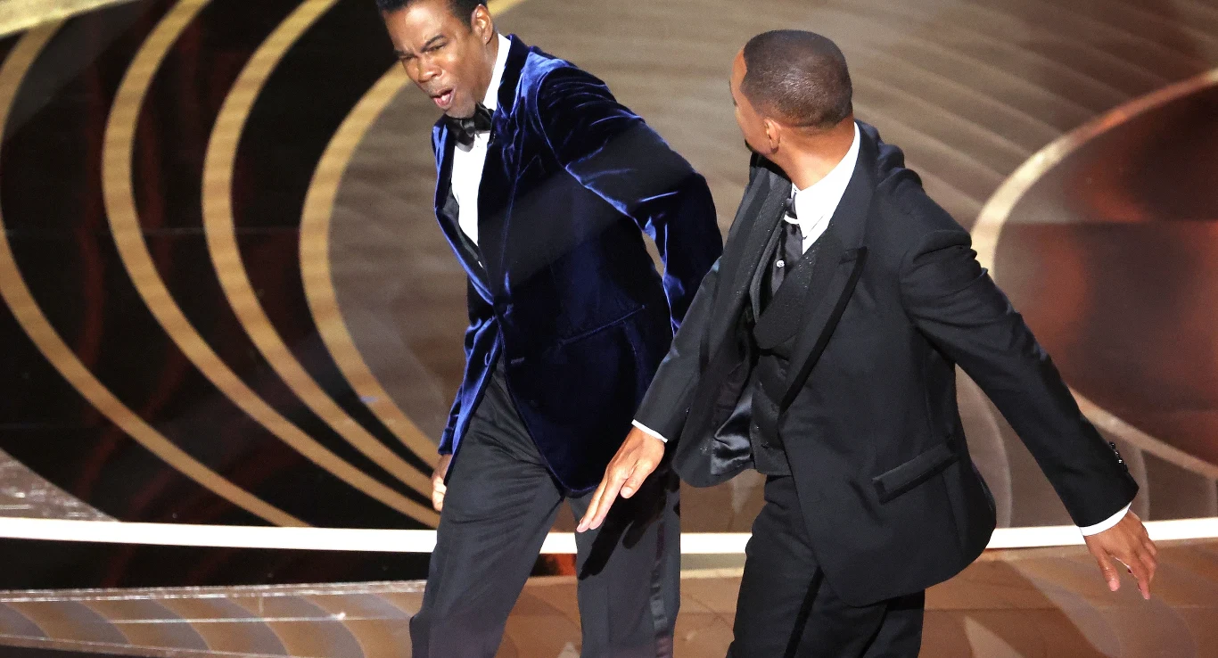 Will Smith policzkuje Chrisa Rocka Will Smith policzkuje Chrisa Rocka