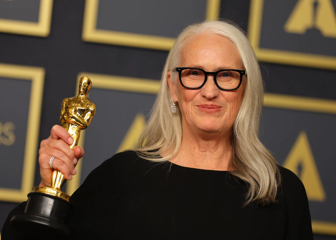 Jane Campion ("Psie Pazury") odebrała statuetkę za najlepszą reżyserię. 