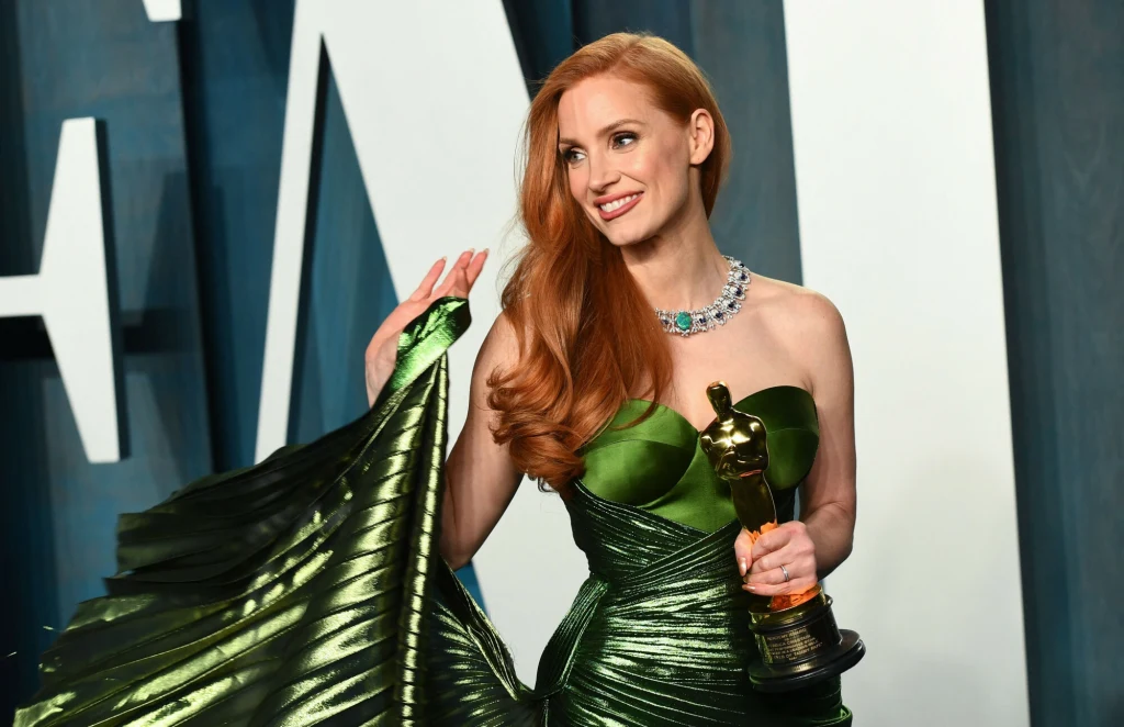 Niekwestionowaną królową gali była Jessica Chastain, laureatka Oscara za najlepszą kobiecą rolę pierwszoplanową Niekwestionowaną królową gali była Jessica Chastain, laureatka Oscara za najlepszą kobiecą rolę pierwszoplanową