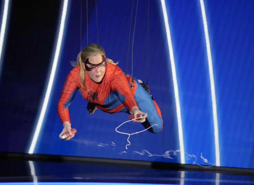 Amy Schumer zaskoczyła wszystkich strojem Spidermana Amy Schumer zaskoczyła wszystkich strojem Spidermana