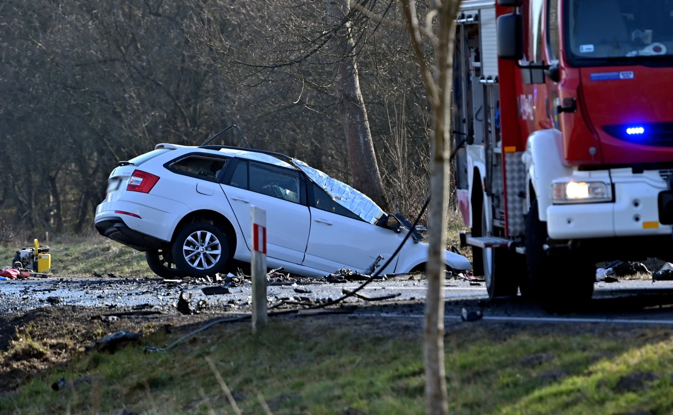 W 2021 liczba wypadków w Polsce spadła do rekordowego poziomu W 2021 liczba wypadków w Polsce spadła do rekordowego poziomu