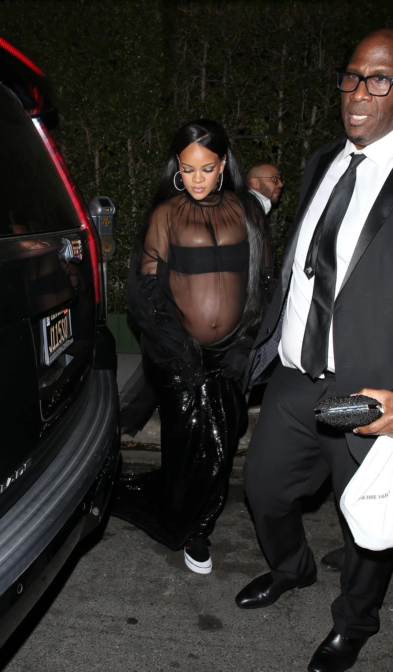 Rihanna przed Chateau Marmont w Hollywood Rihanna przed Chateau Marmont w Hollywood