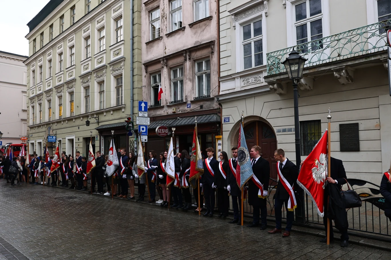 Kondukt żałobny przeszedł ulicami Krakowa Kondukt żałobny przeszedł ulicami Krakowa