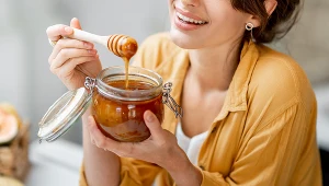 Prawdziwy miód wspomaga pracę mózgu, pamięć, koncentrację oraz poprawia nastrój