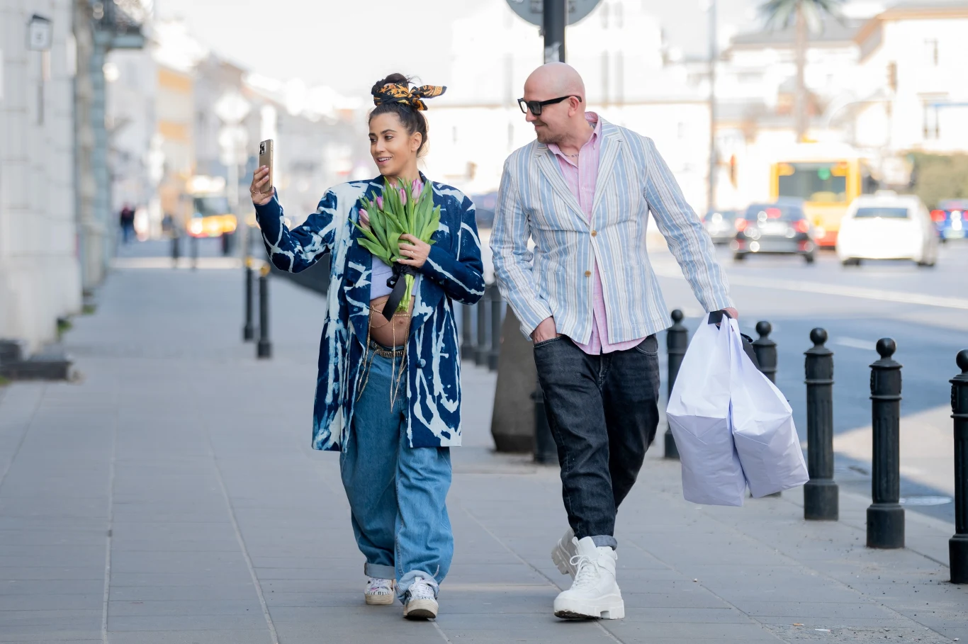 Maja Hyży eksponuje ciążowy brzuszek na spacerze Maja Hyży eksponuje ciążowy brzuszek na spacerze