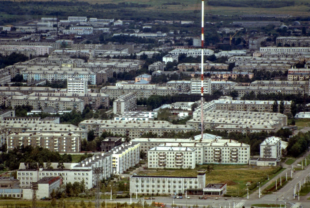 Z podanych informacji wynika też, że wiele spośród osób wywiezionych do Rosji osiedlonych zostaje na Sachalinie