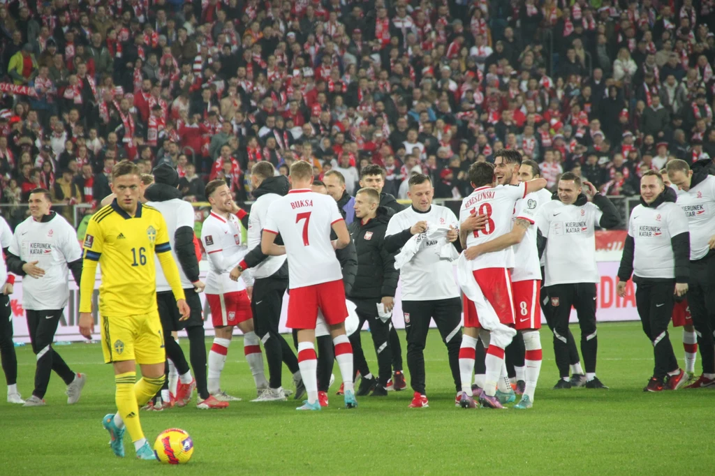 Radość polskich piłkarzy po zwycięstwie nad Szwecją Radość polskich piłkarzy po zwycięstwie nad Szwecją